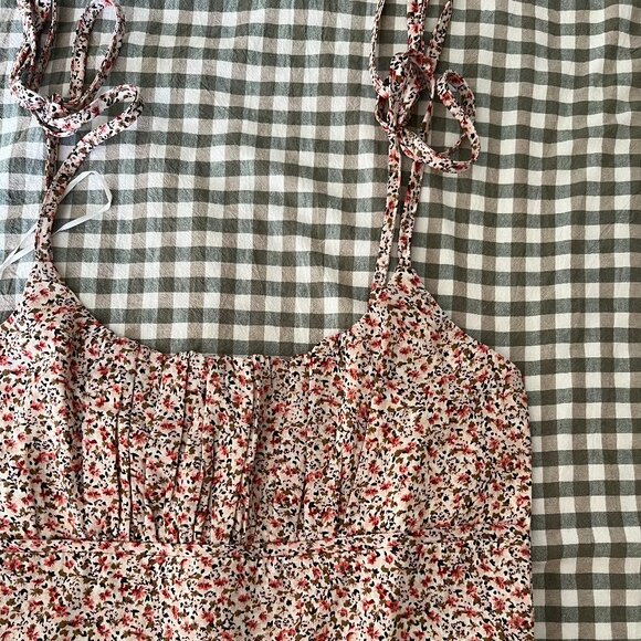 Princess Polly Marko Romper - Picture 5 of 11